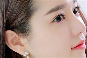 Experience the rich artistic atmosphere: Visit the art gallery of Shanghai Garden! Experience the rich artistic atmosphere: Visit the art gallery of Shanghai Garden!